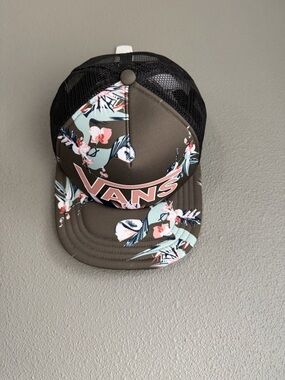 Adult Vans Floral Trucker hate